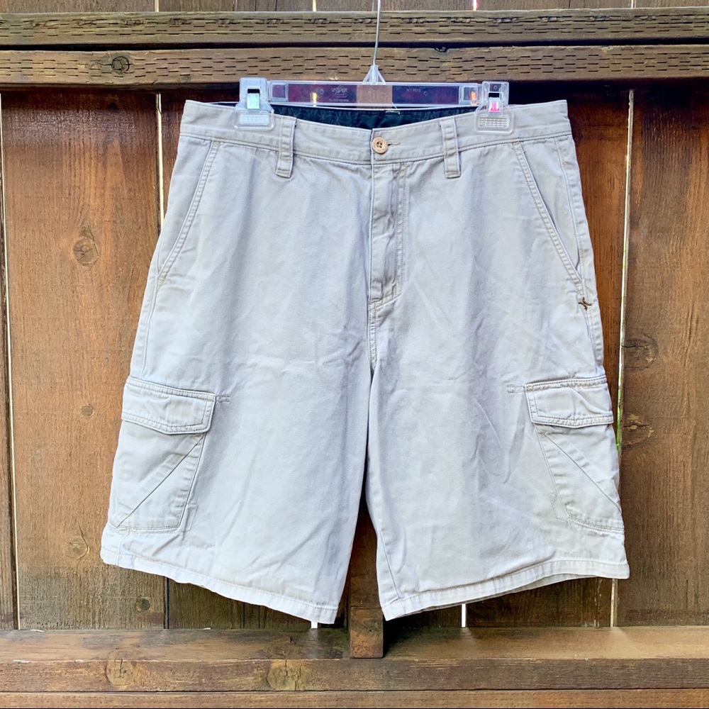 EUC Men’s Hurley Beige Multi-Pocket Cargo Shorts